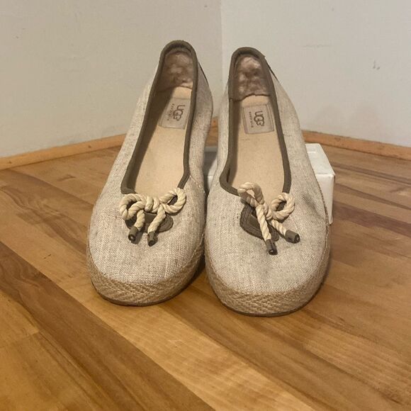 UGG Beige Espadrille Ballet Canvas Slip On Flats Size 10 - Picture 1 of 10